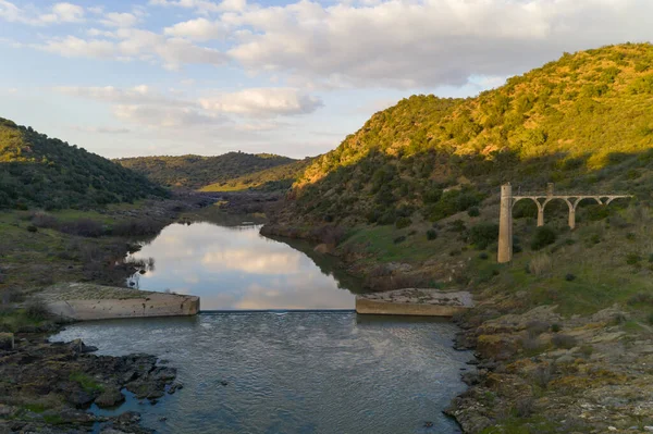 Pulo Lobo Şelale Drone Hava Manzaralı Nehir Guadiana Güzel Yeşil — Stok fotoğraf