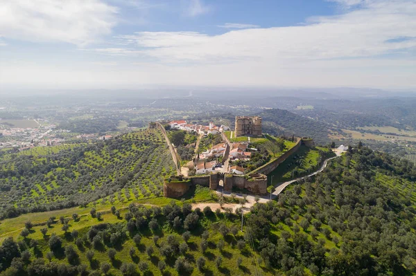 葡萄牙Alentejo村和城堡的Evoramonte无人驾驶飞机俯瞰图 — 图库照片