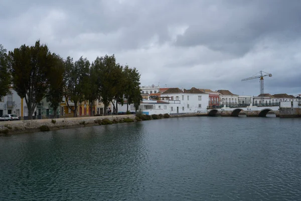 Pohled Město Tavira Říčním Gilaem Algarve Portugalsko — Stock fotografie