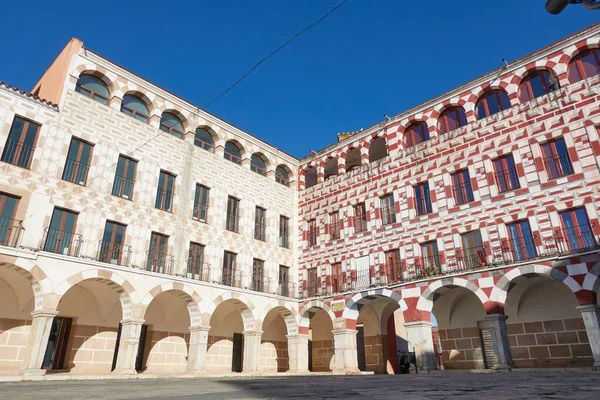 Plaza Alta Červené Žluté Bílé Budovy Badajoz Španělsko — Stock fotografie