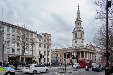 Londra Tarlalarında Aziz Martin