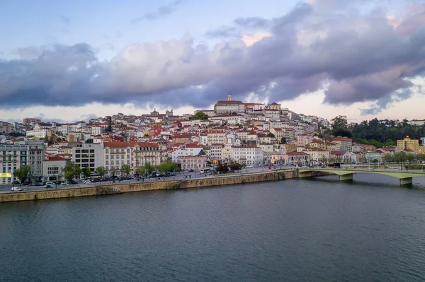 Coimbra Drone Vista Aérea Cidade Pôr Sol Com Rio Mondego — Fotografia de Stock