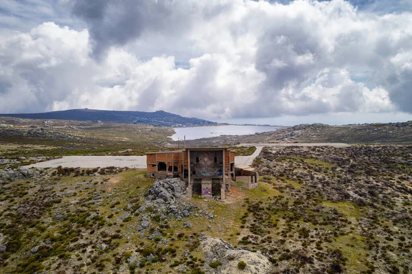 Luchtfoto Van Het Verlaten Kabelbaangebouw Serra Estrela Portugal — Stockfoto