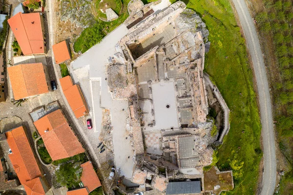 Castelo Rodrigo insansız hava aracı Portekiz 'deki hava manzaralı köy manzarası