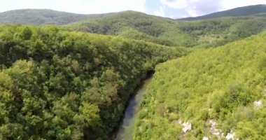 Yol yapım aşamasında, havadan görüntüleme