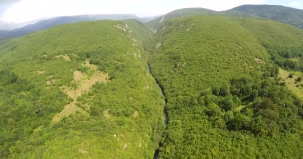 Camino en construcción, vista desde el aire — Vídeo de stock