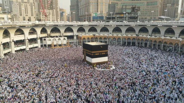 MECCA, ARABIA SAUDITA, septiembre 2016 - peregrinos musulmanes de todos o —  Fotos de Stock