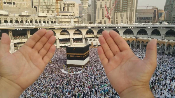 Mekka, Saudiarabien, September 2016 - muslimska pilgrimer från alla o — Stockfoto