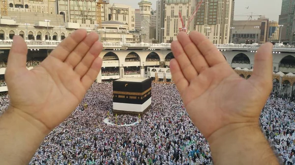 MECCA, SAUDI ARABIA, กันยายน 2016 - นักแสวงบุญมุสลิมจาก O ทั้งหมด — ภาพถ่ายสต็อก