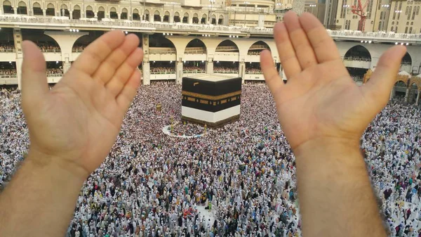 MECCA, SAUDI ARABIA, setembro 2016 - Peregrinos muçulmanos de todos os lugares — Fotografia de Stock