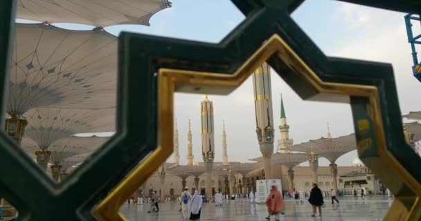 Medyna, Arabia Saudyjska, wrzesień 2016 Masjid (Meczet) Nabawi — Wideo stockowe