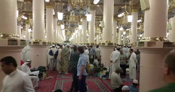 Al Madinah, Arabia Saudita, septiembre 2016 masjid (mezquita) nabawi — Vídeos de Stock