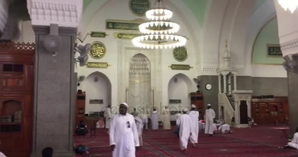 Al Madinah, Szaúd-Arábia, szeptember 2016 Masjid (mecset) nabawi — Stock videók