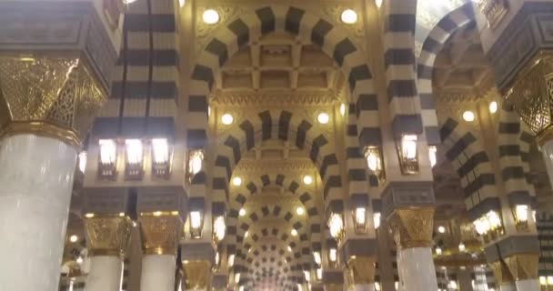 Al Madinah, Saudiarabien, september 2016 Masjid (moské) Nabawi — Stockvideo