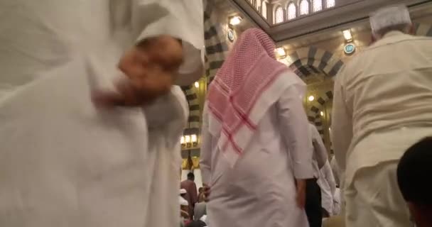 Al Madinah, Saudi arabia, September 2016 masjid (mosque) nabawi — Stock Video