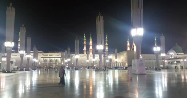 Al Madinah, Arabia Saudita, septiembre 2016 masjid (mezquita) nabawi — Vídeo de stock