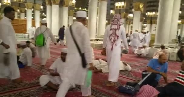 Al Madinah, Arabia Saudita, septiembre 2016 masjid (mezquita) nabawi — Vídeos de Stock