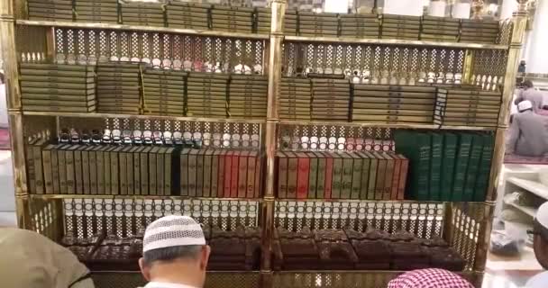 알 마디나, 사우디아라비아, 2016년 9월 마스지드(모스크) 나바위 — 비디오