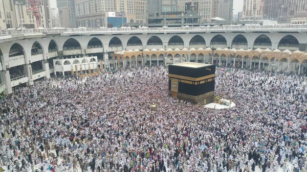 MECCA, SAUDI ARABIA, setembro de 2016 - Peregrinos muçulmanos — Fotografia de Stock