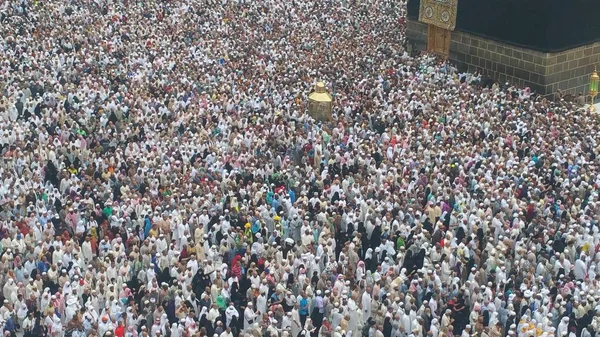 Mecca, Szaúd-Arábia, szeptember 2016 - muzulmán zarándokok — Stock Fotó