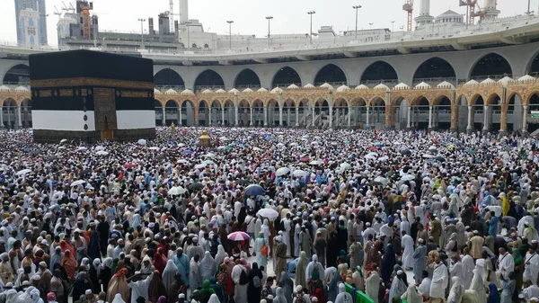 MECCA, SAUDI ARABIA, September 2016 - Muslim pilgrims — Stock Photo, Image