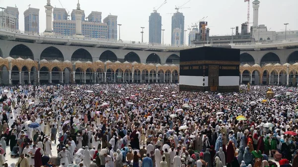 MECCA, SAUDI ARABIA, September 2016 - Muslim pilgrims — Stock Photo, Image