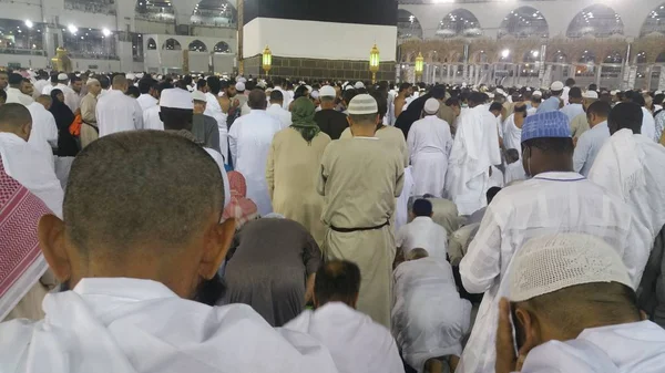 MECCA, SAUDI ARABIA, September 2016 - Muslim pilgrims from all o — Stock Photo, Image