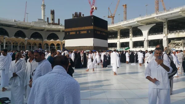 Mekka, Saudiarabien, September 2016 - muslimska pilgrimer från alla o — Stockfoto