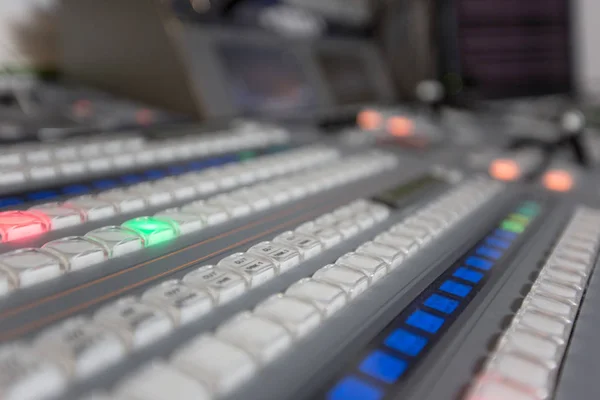 Sänds studio video och audio switcher mixer — Stockfoto