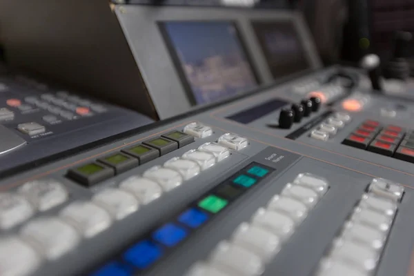 Broadcast studio audio és video switcher mixer — Stock Fotó