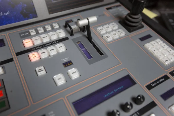 Broadcast studio mixer video e audio switcher — Foto Stock