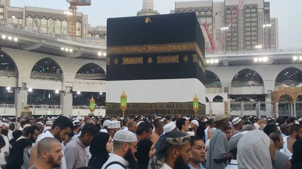 メッカ、サウジアラビア、2016 年 9 月 - すべての o からのイスラム教の巡礼者 — ストック写真