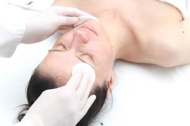 Kozmetik prosedürler, seçici odaklanma