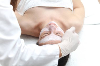 Kozmetik prosedürler, seçici odaklanma