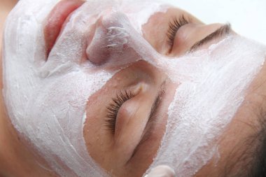 Kozmetik prosedürler, seçici odaklanma