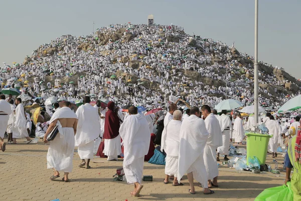 Mecka, Saudiarabien, September 2016., Muslimer på Mount Arafat (o — Stockfoto