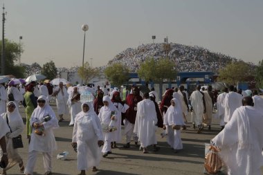 Mekke, Suudi Arabistan, Eylül 2016, Arafat Dağı 'ndaki Müslümanlar (o.