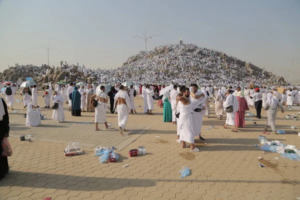 Mecka, Saudiarabien, September 2016., Muslimer på Mount Arafat (o — Stockfoto