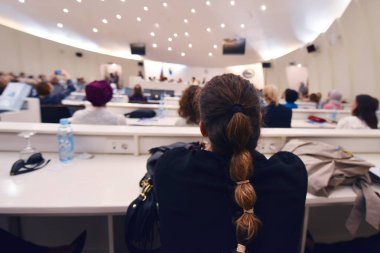 Kadın İş Konferansı Kadın Hakları Konferansı Dinleme