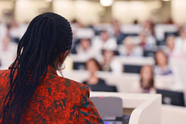 African business woman as leader representing model of economic — Stock Photo, Image