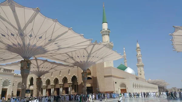 Al Madinah, Suudi Arabistan, Eylül 2016 mescidi (cami) nabawi — Stok fotoğraf
