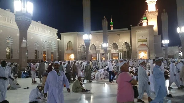 Al Madinah, Arabia Saudita, settembre 2016 masjid (moschea) nabawi — Foto Stock