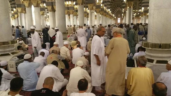 Al Madinah, Arab Saudi, September 2016 Masjid nabawi — Stok Foto