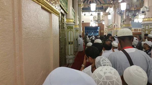 Al Madinah, Arábia Saudita, setembro 2016 masjid (mesquita) nabawi — Fotografia de Stock