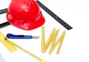 Kask ve inşaat çizimleri ve Binalar için Araçlar