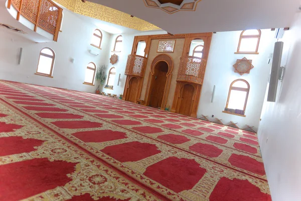 Mešita Omer ibn Hattab v Sarajevu, Bosna a Hercegovina, int — Stock fotografie