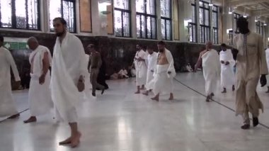 Mekke, Suudi Arabistan, Eylül 2016 - Umre veya Haram cami de hac Mekke gerçekleştirmek için toplanan dünyanın dört bir yanından gelen Müslüman Hacı.