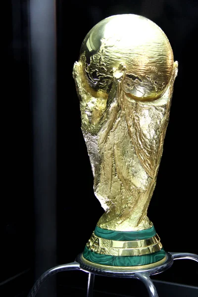 Sarajevo Bosnia Herzegovina March 2014 World Cup Trophy Black Background — Stock Photo, Image