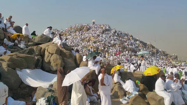 MECCA, ARABIA SAUDITA, septiembre de 2016., Los musulmanes en el Monte Arafat (o —  Fotos de Stock