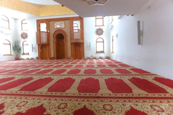 Mešita Omer ibn Hattab v Sarajevu, Bosna a Hercegovina, int — Stock fotografie